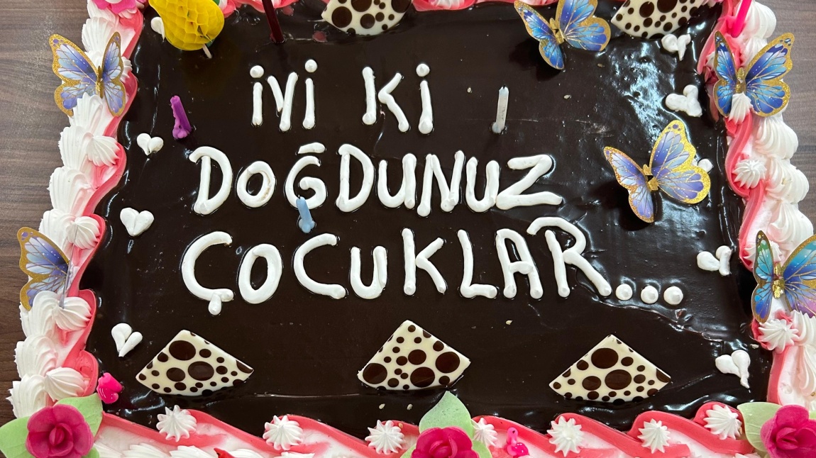 Doğum Gününüz Kutlu Olsun Çocuklar